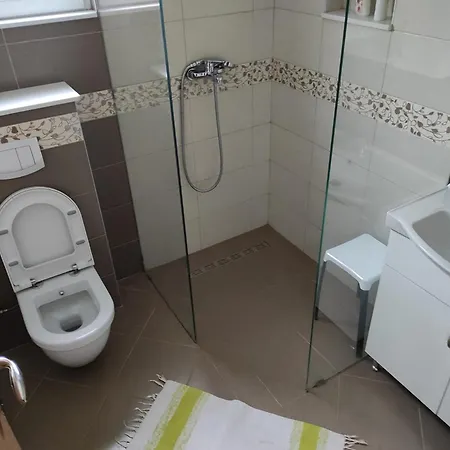 Pandora Apartmán *